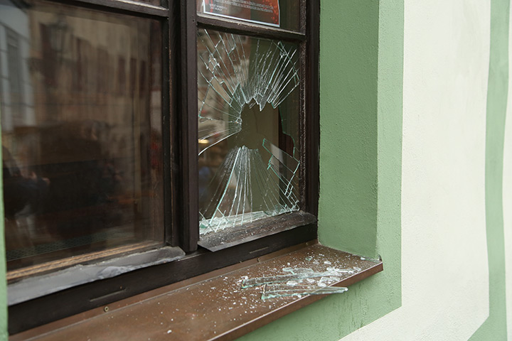 A2B Glass are able to board up broken windows while they are being repaired in Dover.